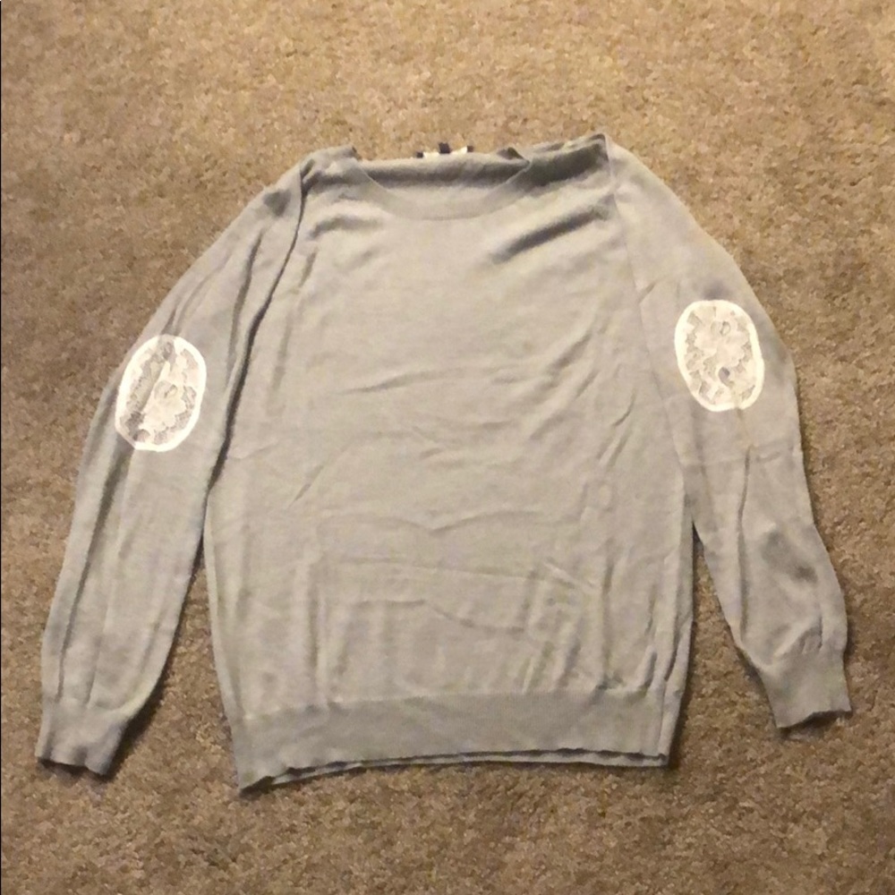 Gray crew neck sweater